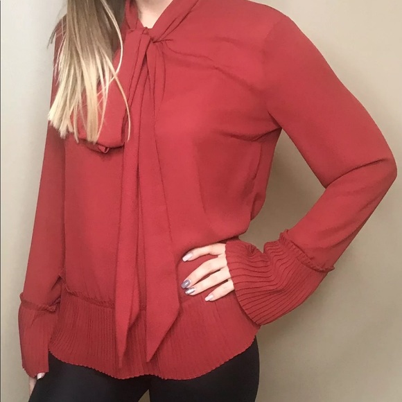 Red 🧶 Blouse With Pleated Inserts - Picture 4 of 6